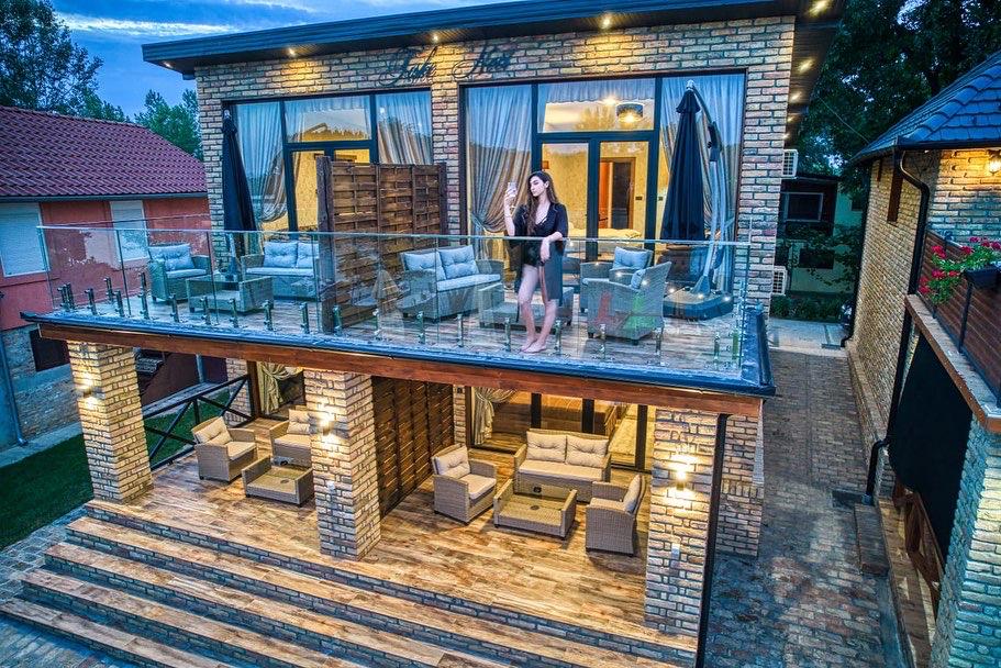Dnevni boravak apartmani uz Tisu
